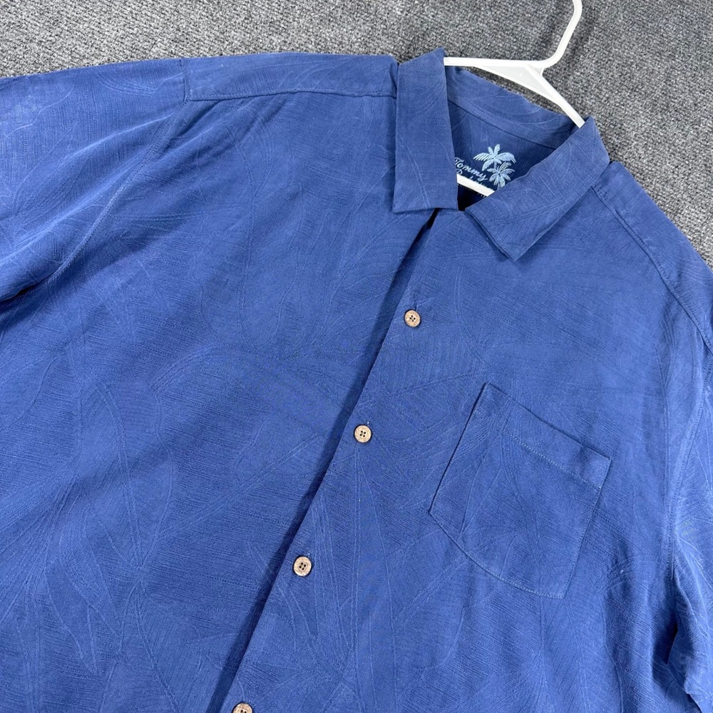 Tommy Bahama Button Up Mens XL Extra Large Blue Silk Tropical Leaf Camp Shirt